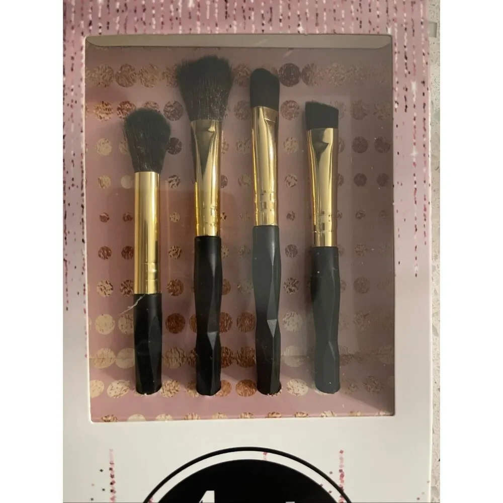 4Pc Makeup Brush Set Contour Blending Eyeshadow Crease Pink Blue Black